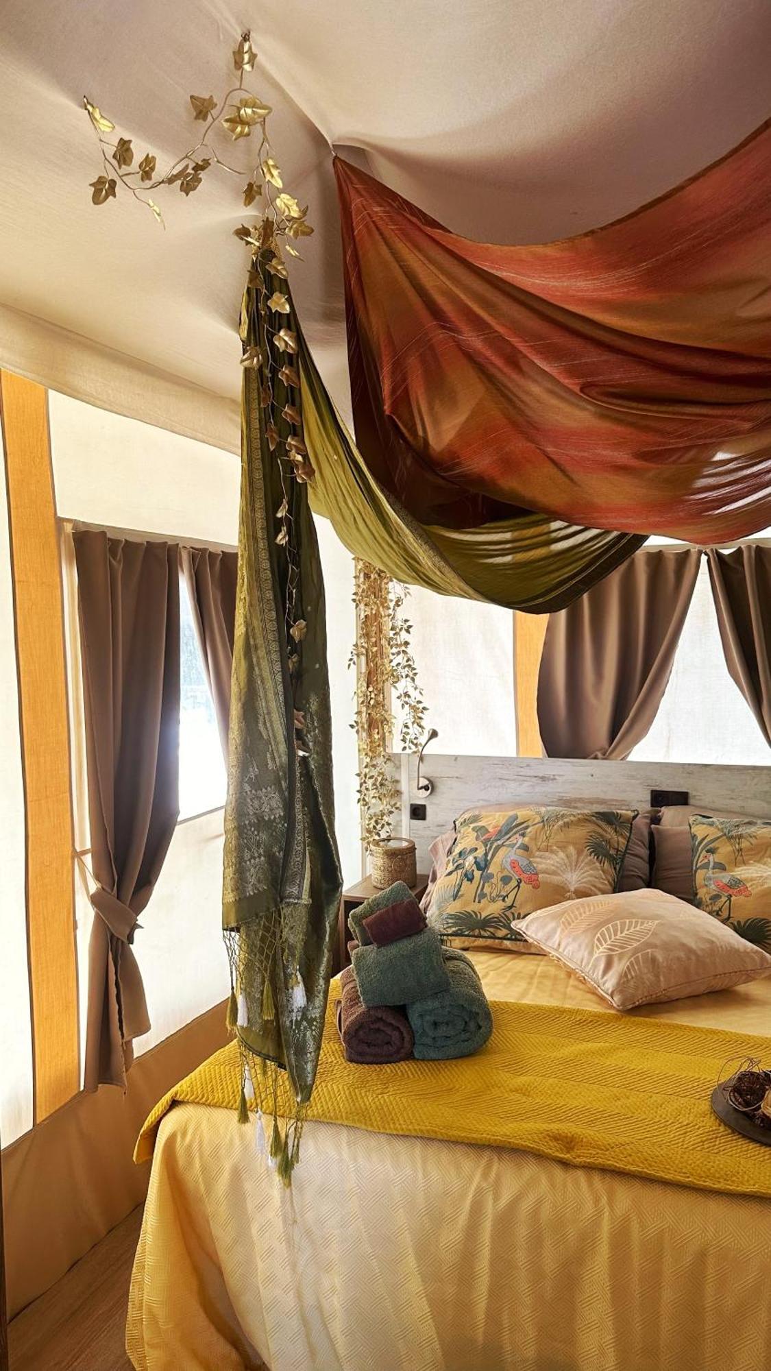 Ciriga Sicily Glamping Resort サンタ・マリア・デル・フォカッロ エクステリア 写真